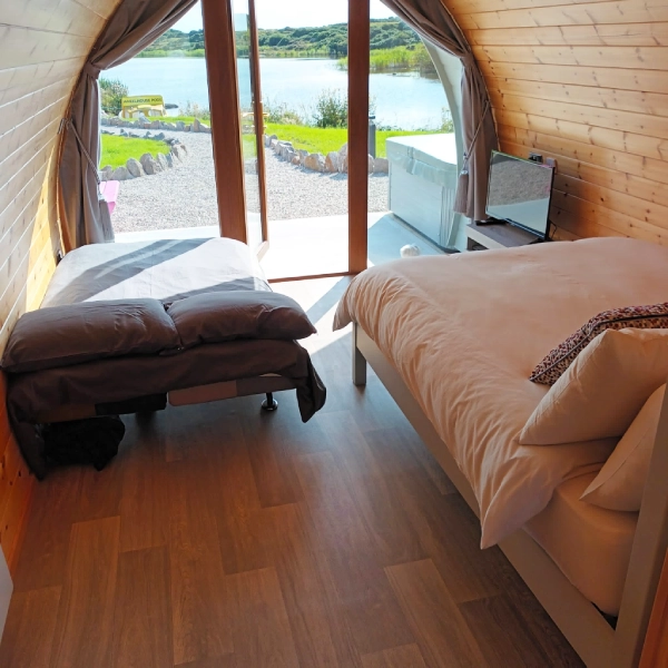 Glamping Pods Donegal with Sofa Bed and Hot Tub